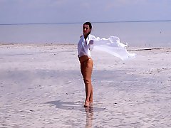 Amateur old milfs are getting pleasure on camera