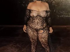 Pretty mature lass loves to take the cock in mouth