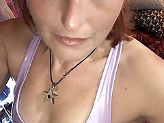 Raunchy old momma is having fun