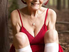 Passionate sluts are posing nude