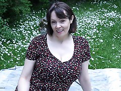 Horny british housewife doing her toy boy in the grass